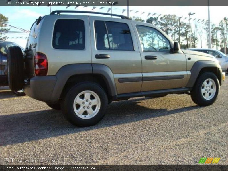 Light Khaki Metallic / Medium Slate Gray 2007 Jeep Liberty Sport