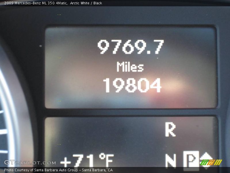 Arctic White / Black 2009 Mercedes-Benz ML 350 4Matic