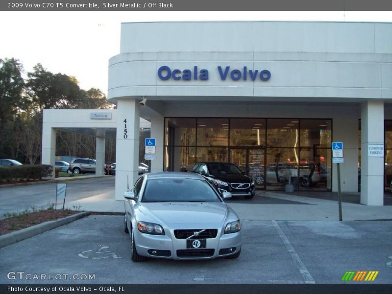 Silver Metallic / Off Black 2009 Volvo C70 T5 Convertible