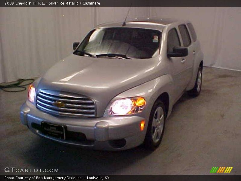 Silver Ice Metallic / Cashmere 2009 Chevrolet HHR LS