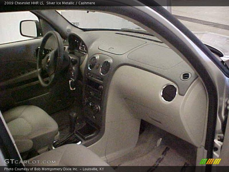 Silver Ice Metallic / Cashmere 2009 Chevrolet HHR LS