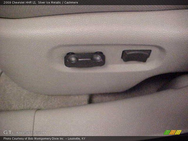 Silver Ice Metallic / Cashmere 2009 Chevrolet HHR LS