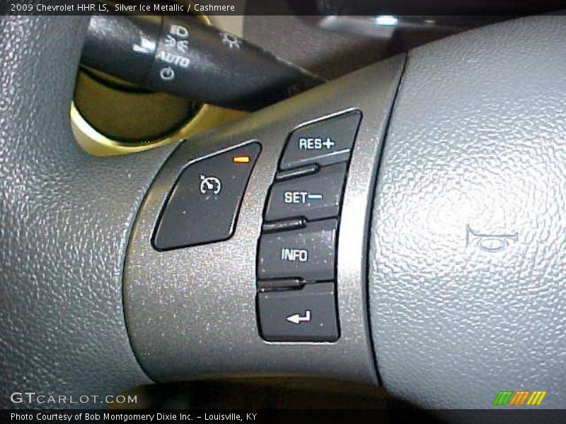 Silver Ice Metallic / Cashmere 2009 Chevrolet HHR LS