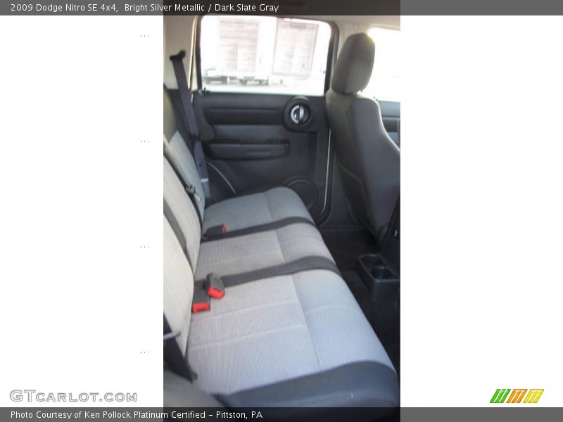 Bright Silver Metallic / Dark Slate Gray 2009 Dodge Nitro SE 4x4