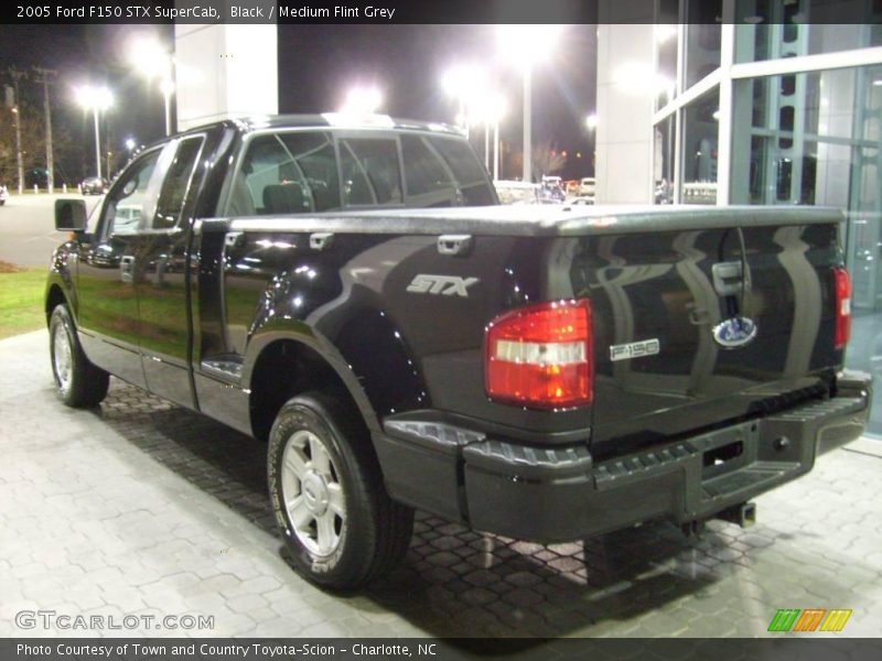 Black / Medium Flint Grey 2005 Ford F150 STX SuperCab