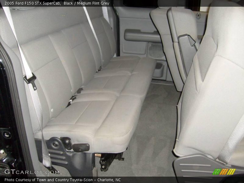 Black / Medium Flint Grey 2005 Ford F150 STX SuperCab