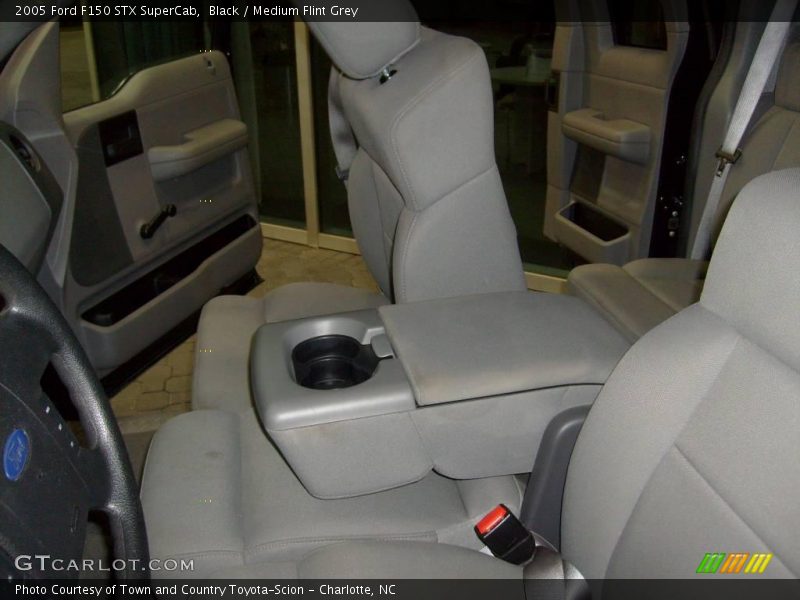 Black / Medium Flint Grey 2005 Ford F150 STX SuperCab