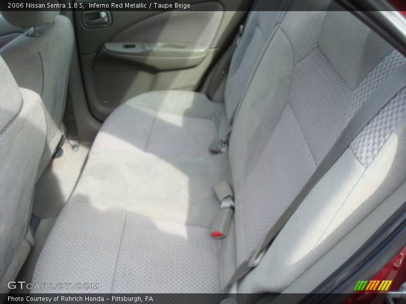Inferno Red Metallic / Taupe Beige 2006 Nissan Sentra 1.8 S