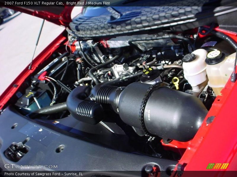 Bright Red / Medium Flint 2007 Ford F150 XLT Regular Cab