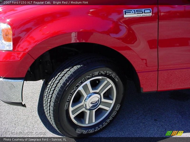 Bright Red / Medium Flint 2007 Ford F150 XLT Regular Cab