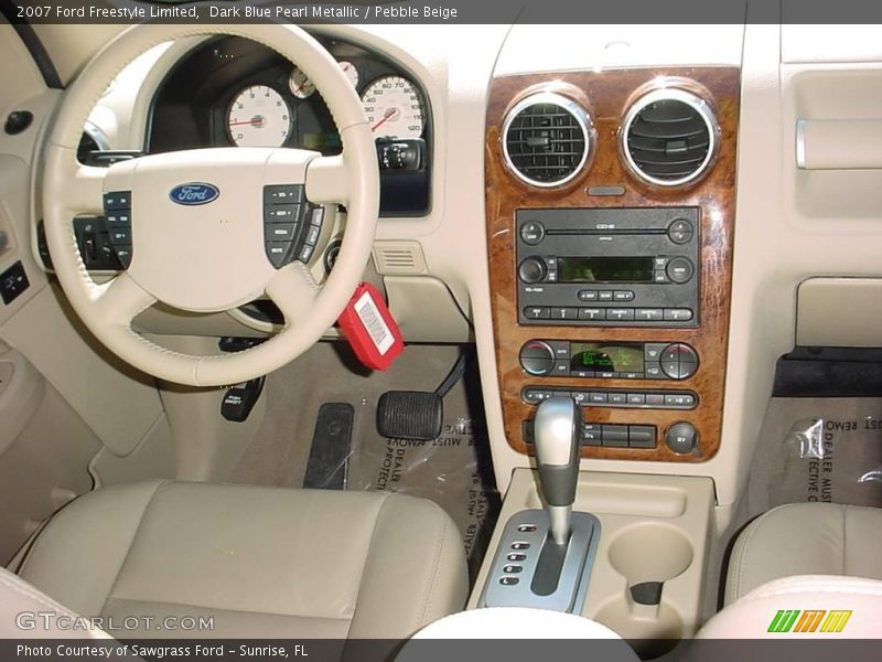 Dark Blue Pearl Metallic / Pebble Beige 2007 Ford Freestyle Limited