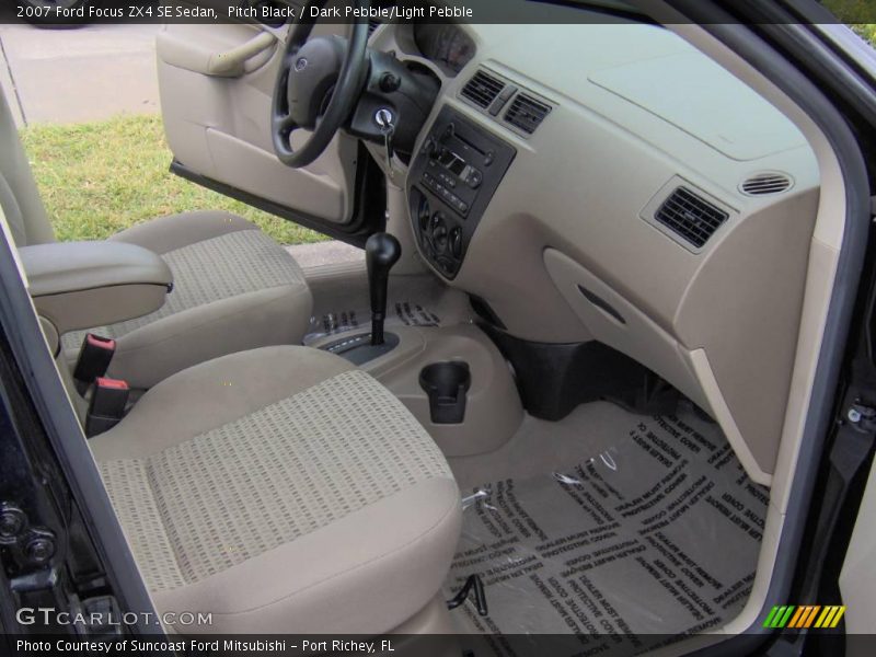 Pitch Black / Dark Pebble/Light Pebble 2007 Ford Focus ZX4 SE Sedan