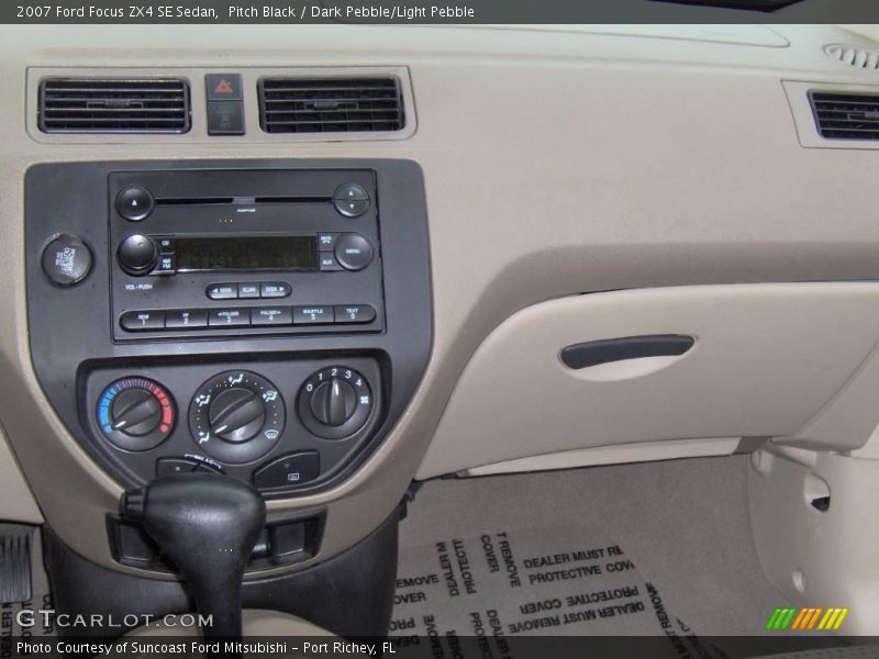 Pitch Black / Dark Pebble/Light Pebble 2007 Ford Focus ZX4 SE Sedan