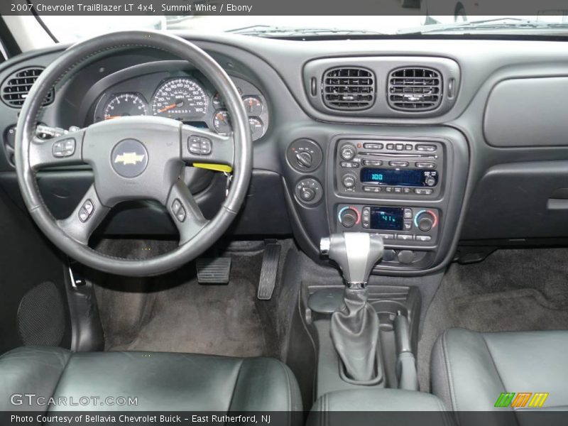 Summit White / Ebony 2007 Chevrolet TrailBlazer LT 4x4