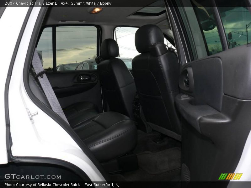 Summit White / Ebony 2007 Chevrolet TrailBlazer LT 4x4
