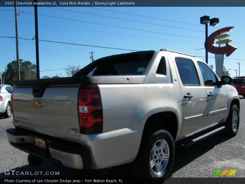 Gold Mist Metallic / Ebony/Light Cashmere 2007 Chevrolet Avalanche LS