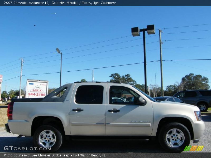 Gold Mist Metallic / Ebony/Light Cashmere 2007 Chevrolet Avalanche LS