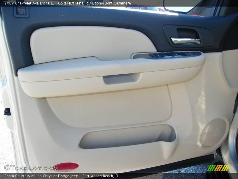 Gold Mist Metallic / Ebony/Light Cashmere 2007 Chevrolet Avalanche LS