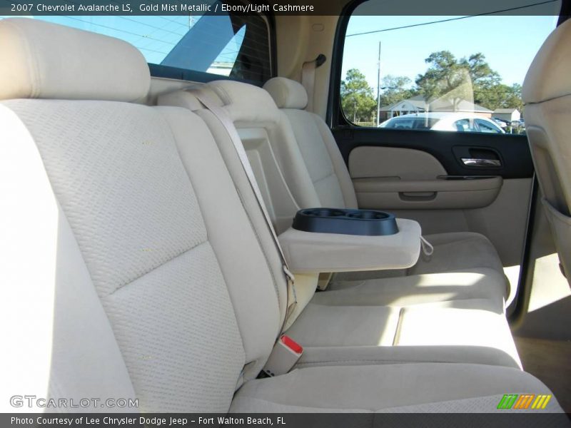 Gold Mist Metallic / Ebony/Light Cashmere 2007 Chevrolet Avalanche LS