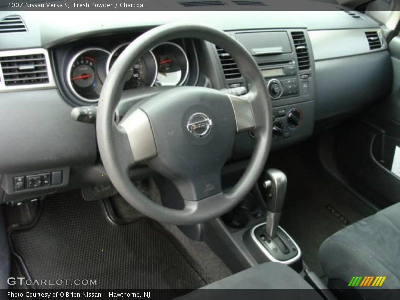 Fresh Powder / Charcoal 2007 Nissan Versa S