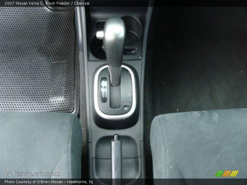 Fresh Powder / Charcoal 2007 Nissan Versa S