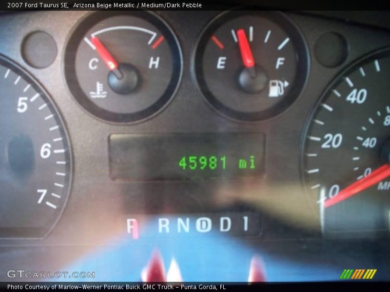 Arizona Beige Metallic / Medium/Dark Pebble 2007 Ford Taurus SE