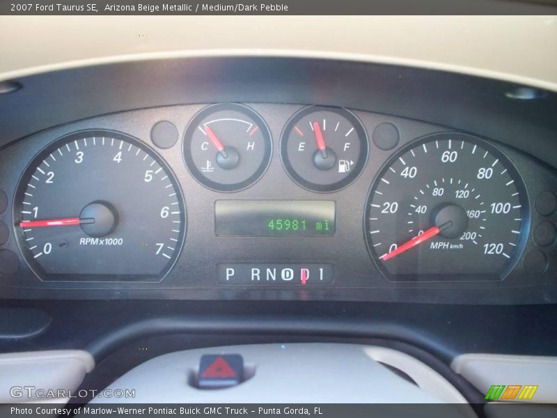 Arizona Beige Metallic / Medium/Dark Pebble 2007 Ford Taurus SE