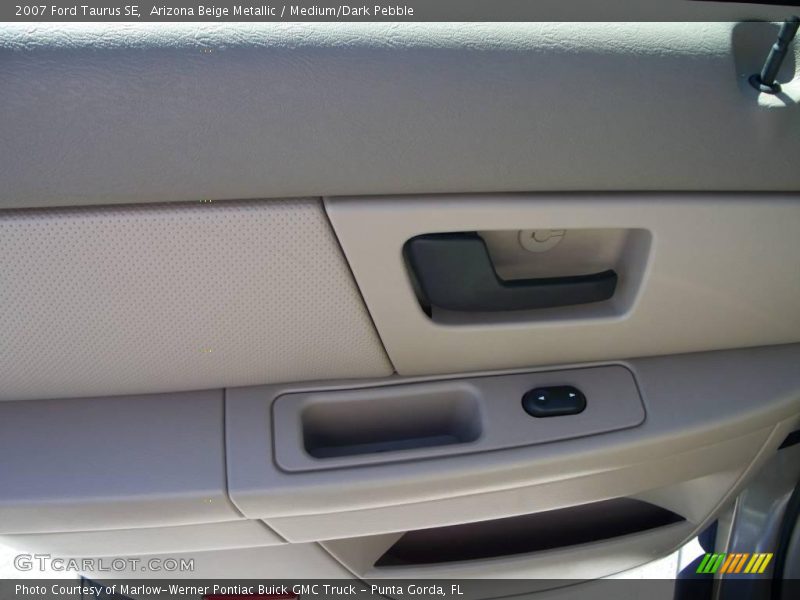 Arizona Beige Metallic / Medium/Dark Pebble 2007 Ford Taurus SE