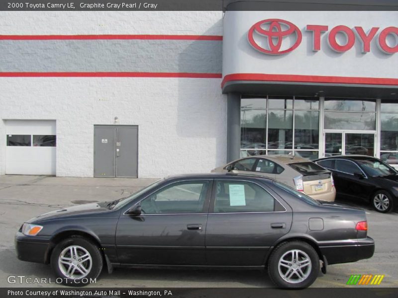 Graphite Gray Pearl / Gray 2000 Toyota Camry LE