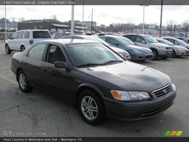 Graphite Gray Pearl / Gray 2000 Toyota Camry LE