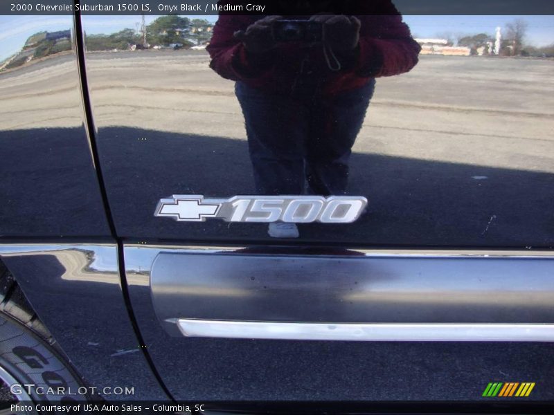Onyx Black / Medium Gray 2000 Chevrolet Suburban 1500 LS