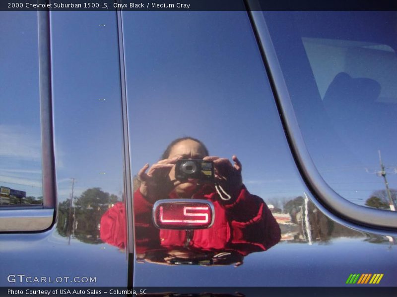 Onyx Black / Medium Gray 2000 Chevrolet Suburban 1500 LS