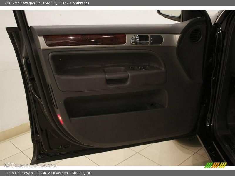 Black / Anthracite 2006 Volkswagen Touareg V6