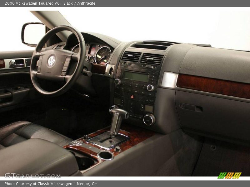 Black / Anthracite 2006 Volkswagen Touareg V6