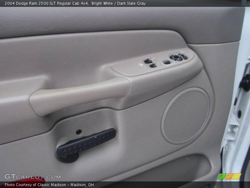 Bright White / Dark Slate Gray 2004 Dodge Ram 2500 SLT Regular Cab 4x4