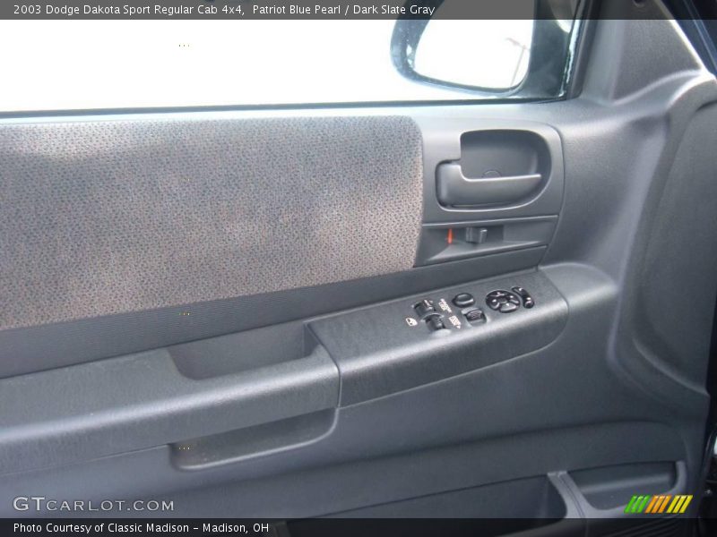 Patriot Blue Pearl / Dark Slate Gray 2003 Dodge Dakota Sport Regular Cab 4x4