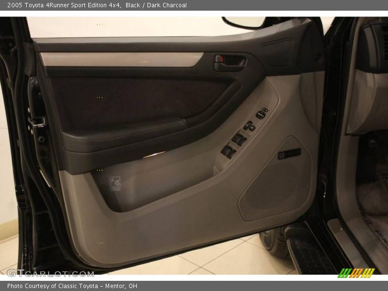 Black / Dark Charcoal 2005 Toyota 4Runner Sport Edition 4x4
