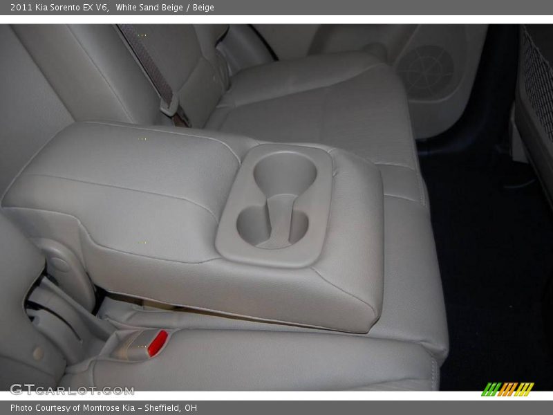 White Sand Beige / Beige 2011 Kia Sorento EX V6