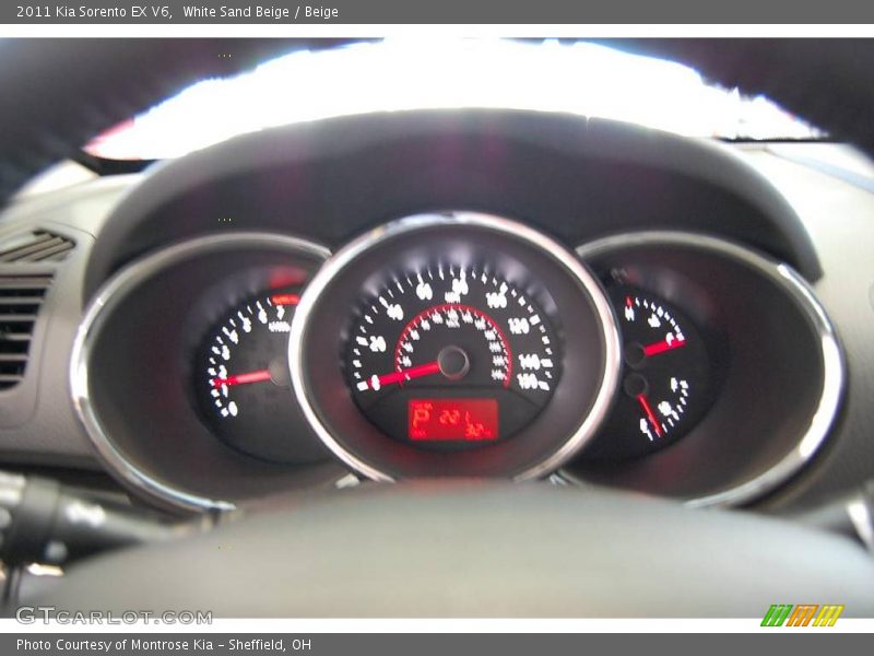 White Sand Beige / Beige 2011 Kia Sorento EX V6