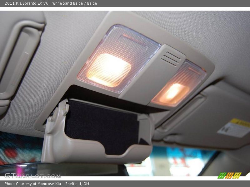 White Sand Beige / Beige 2011 Kia Sorento EX V6
