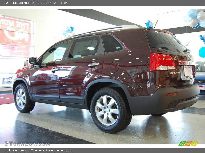 Dark Cherry / Beige 2011 Kia Sorento LX