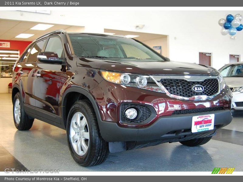 Dark Cherry / Beige 2011 Kia Sorento LX