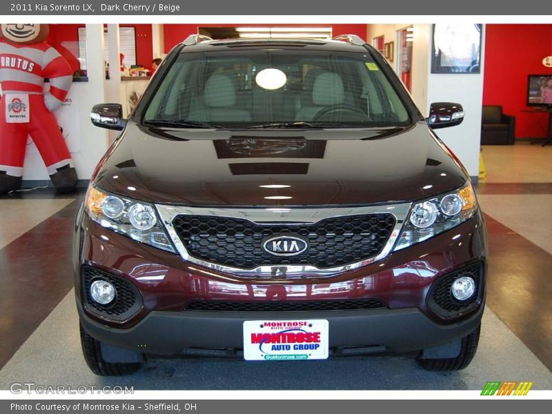 Dark Cherry / Beige 2011 Kia Sorento LX