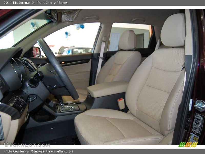 Dark Cherry / Beige 2011 Kia Sorento LX