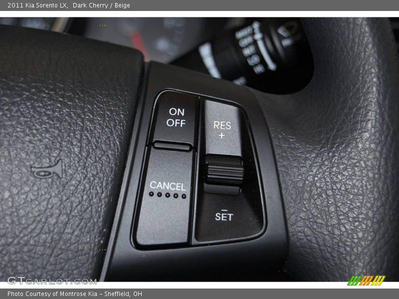 Dark Cherry / Beige 2011 Kia Sorento LX