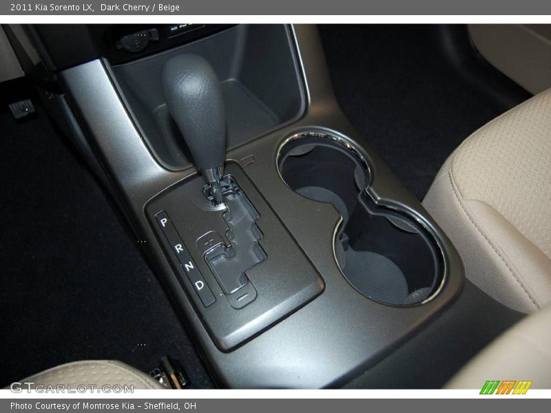 Dark Cherry / Beige 2011 Kia Sorento LX