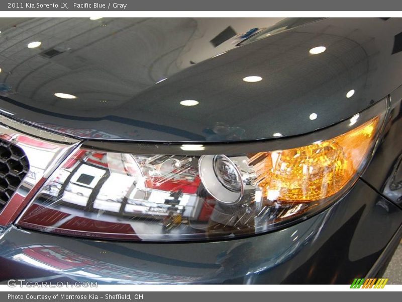 Pacific Blue / Gray 2011 Kia Sorento LX