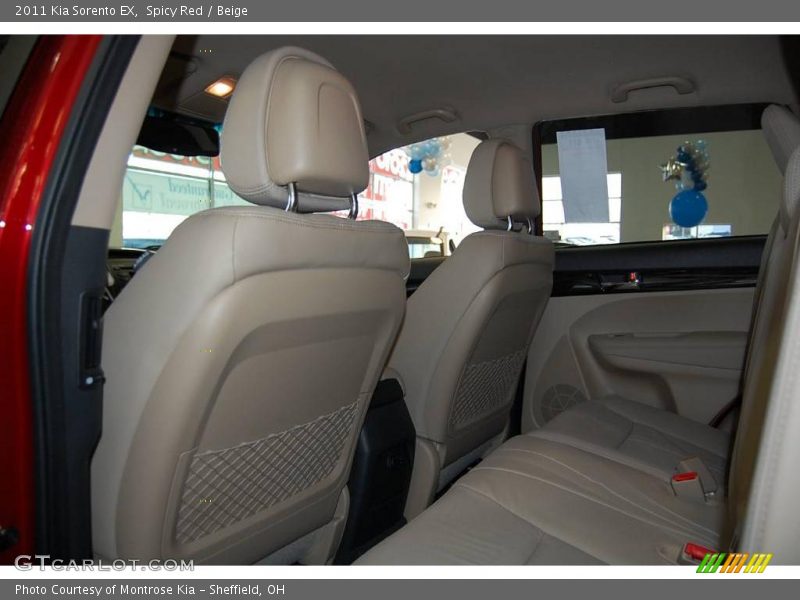 Spicy Red / Beige 2011 Kia Sorento EX