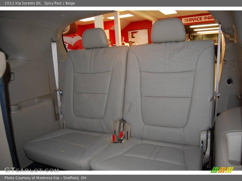 Spicy Red / Beige 2011 Kia Sorento EX