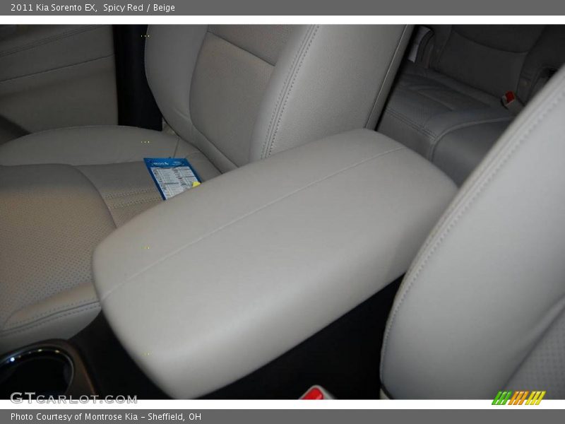Spicy Red / Beige 2011 Kia Sorento EX